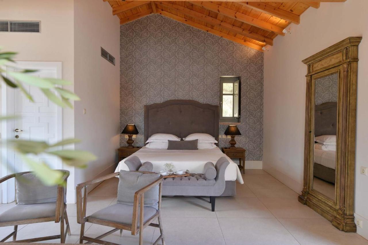 Akrolithi Boutique Hotel & Suites Oítilon Buitenkant foto