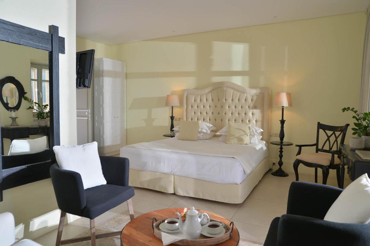 Akrolithi Boutique Hotel & Suites Oítilon Buitenkant foto