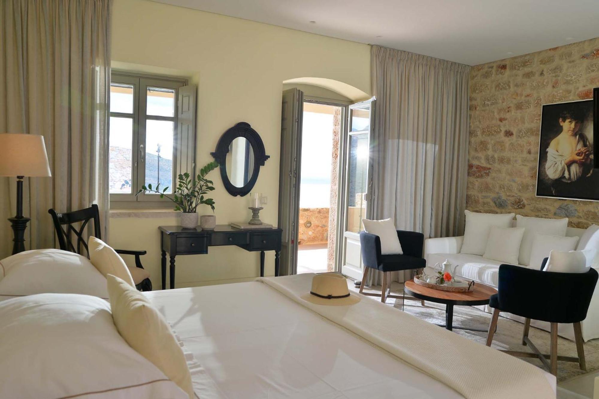 Akrolithi Boutique Hotel & Suites Oítilon Buitenkant foto